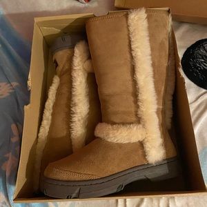 UGG sunburst